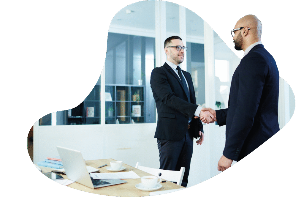 Parceria entre consultores e Meg-CRM para revenda de soluções